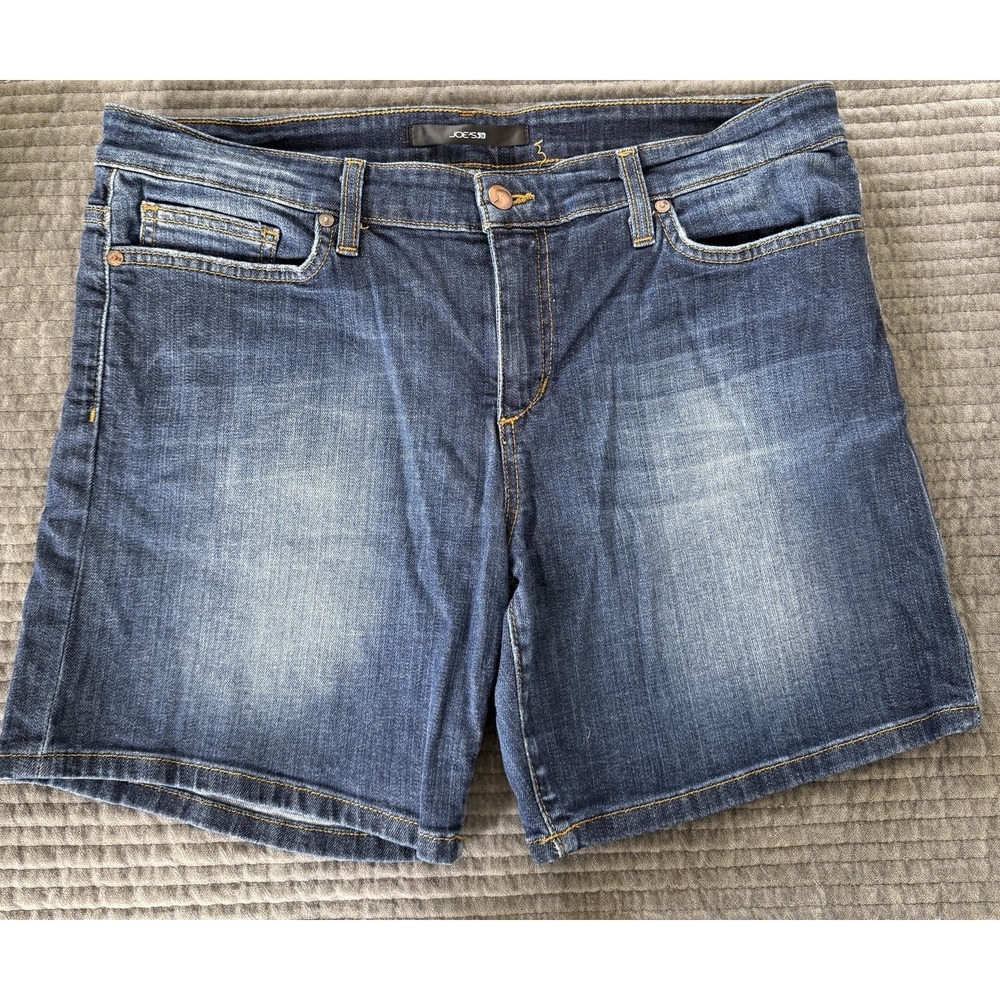 Lot of 2 Joe's Jeans Women's 31 Denim Shorts - Medium & Light Wash Stretch Lot - Picture 2 of 11
